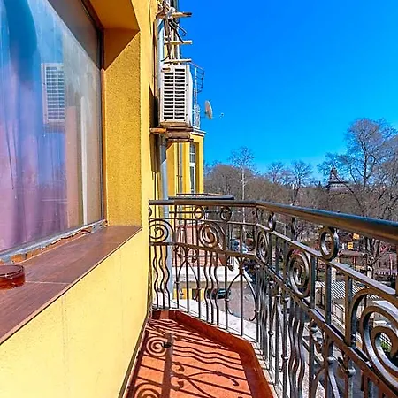 за гости крум Hostel *